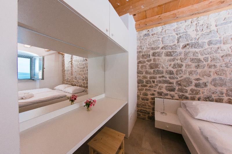 Stone Lady - Holiday Home Omiš Eksteriør billede